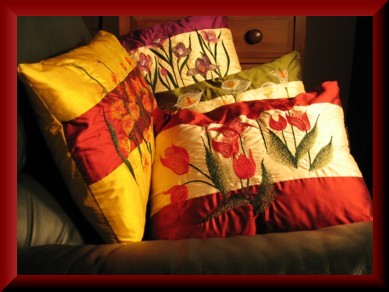 Freehand machine embroidery Flower series cushions
